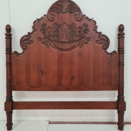 18421 CABECERO 135CM (TALLADO)