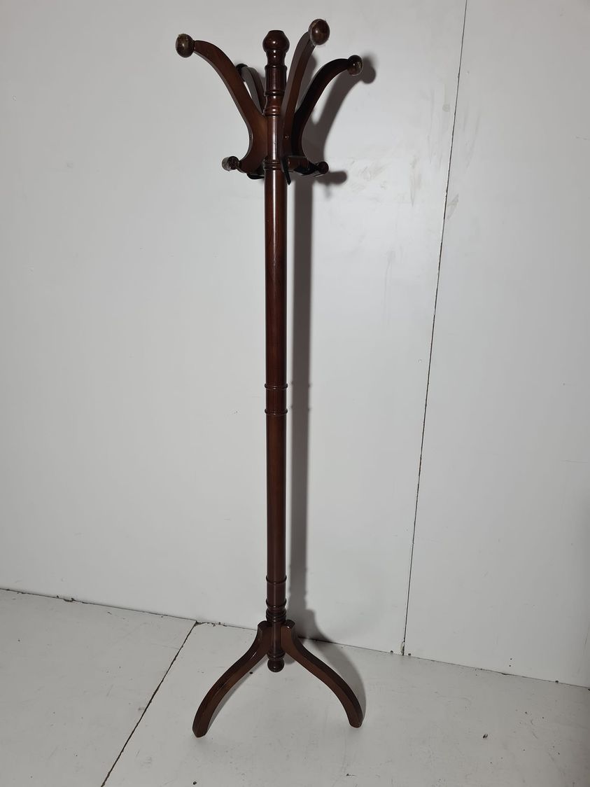 PERCHA / PERCHERO PIE (172CM ALTO) (NOGAL)