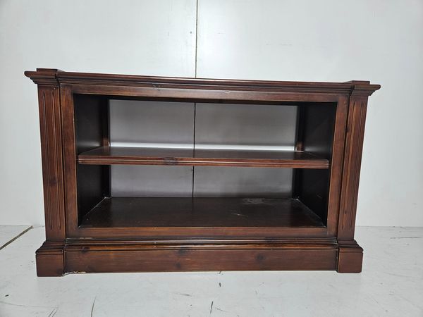 MUEBLE AUX / MESA TV 2 BALDAS (120X45X70) (NOGAL)