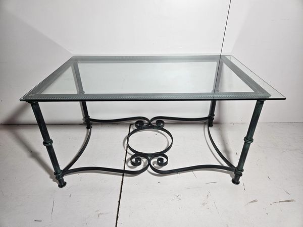 MESA COMEDOR 130X80X68 (FORJA / TAPA CRISTAL)