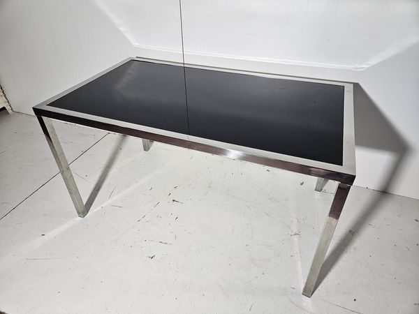 MESA COMEDOR (140X80) (76CM ALTO) (CROMO / CRISTAL NEGRO)