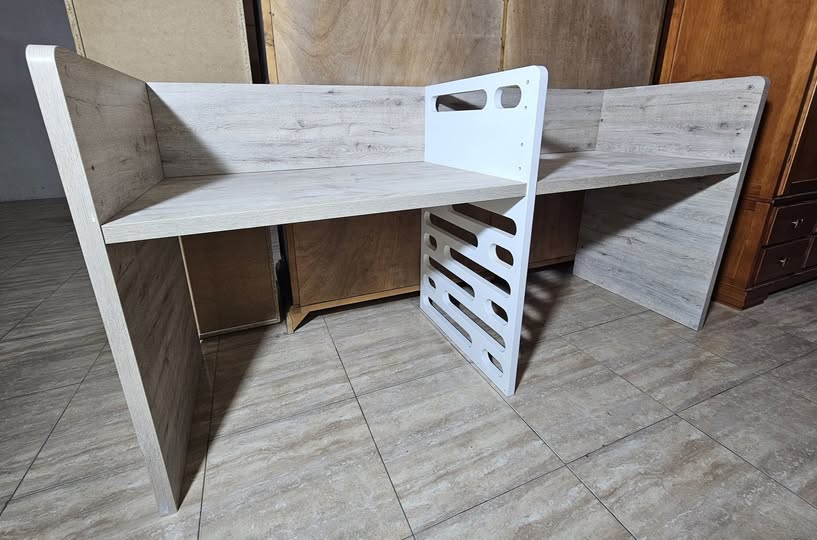 MESA ESTUDIO / ESCRITORIO DOBLE (204X65X102) (CAMBRIA-BLANCO)