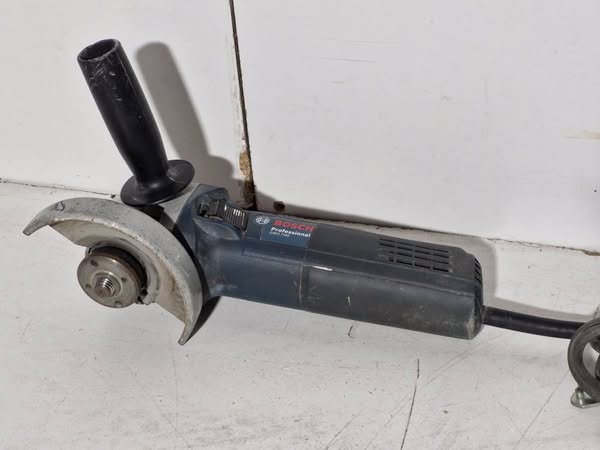 RADIAL BOSCH GWS 700