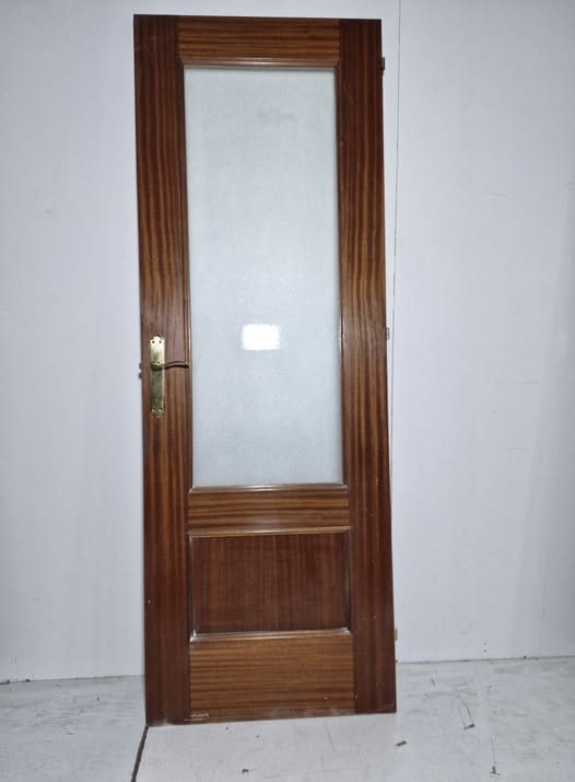 PUERTA PASO VIDRIERA (72CM) (NOGAL OSC)