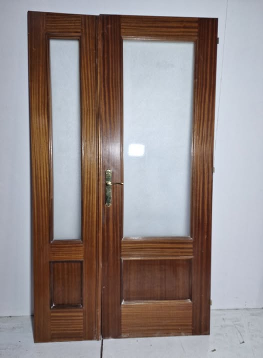 PUERTA DOBLE VIDRIERA (72+42CM) (NOGAL OSC)