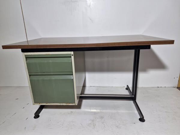 MESA OFICINA (130X85X76) + CAJONERA METAL