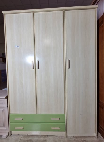 ARMARIO 3C 2C (150X55X210) (HAYA – VERDE)