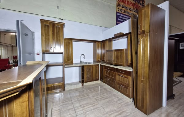 COCINA EN (L) (270X315) + VITRINA PLATERO (142CM) (NOGAL/GRANITO) (SIN ELECTRODOMESTICOS)