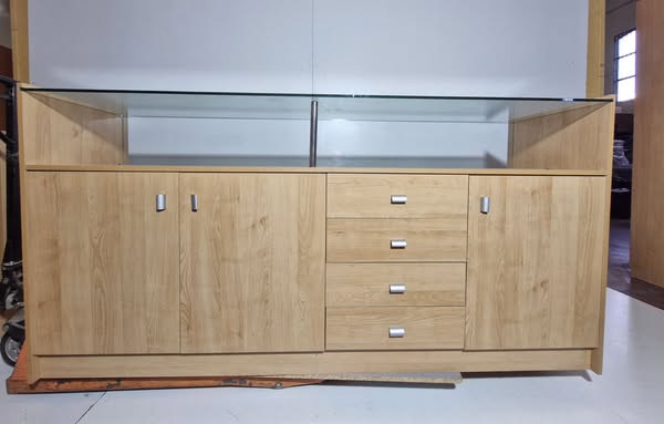 MOSTRADOR TIENDA  3P 4C (201X56X100) (MELAMINA CEREZO)
