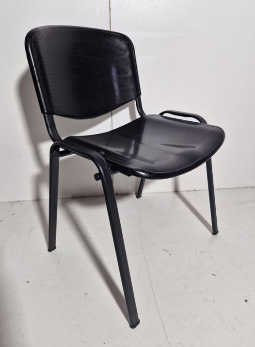 SILLA OFICINA FIJA (PVC NEGRA) (SIN BRAZOS)