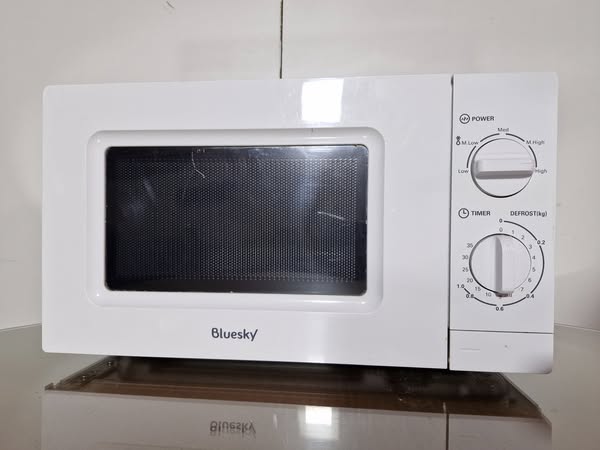 MICROONDAS BLUESKI MOD:BM020SM-20