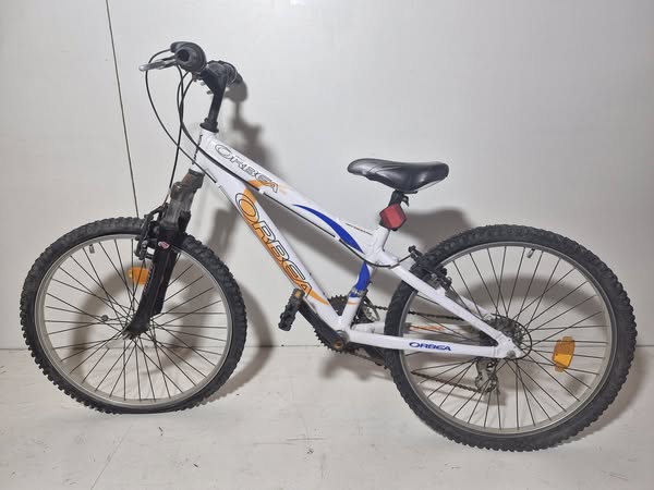 BICICLETA M: ORBEA TEAM (BLANCA) PINCHADA