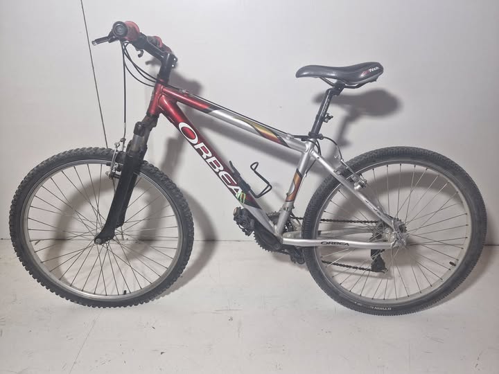 BICICLETA ADULTO M: ORBEA (ROJA Y PLATA)