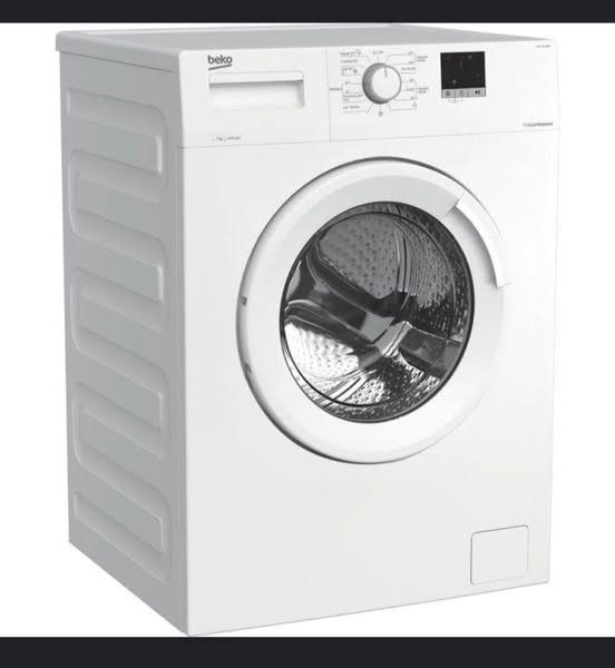 LAVADORA 7KG CARGA FRONTAL M:BEKO MOD:WTE7611BWR (NS:23-628045-11)*NUEVO TARAS*
