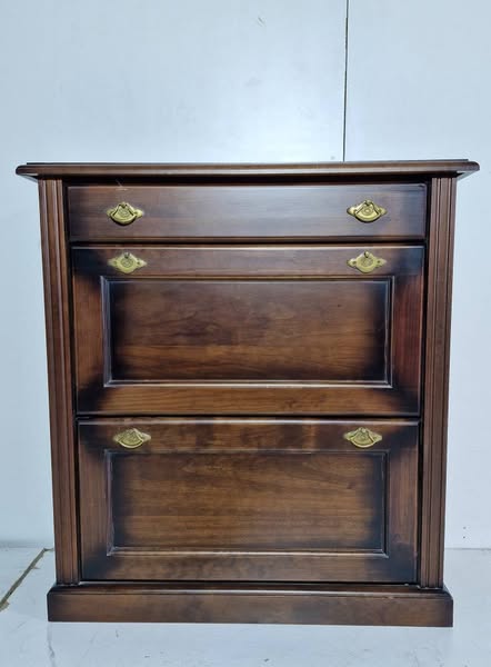 MUEBLE ZAPATERO 2P 1C (85X33X90) (NOGAL OSCURO)