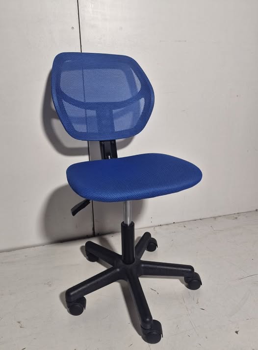 SILLA DE OFICINA / ESCRITORIO (AZUL CON RUEDAS)