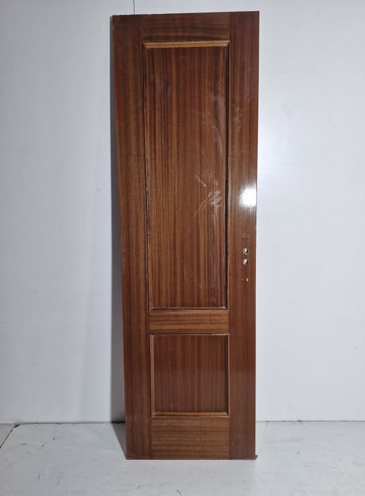 PUERTA DE PASO (62CM) (CIEGA) (SIN TIRADOR) (NOGAL)