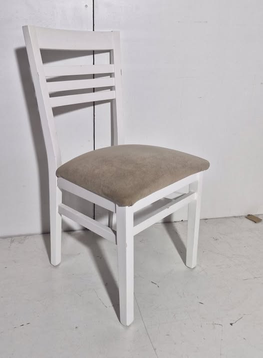 SILLA SUELTA (BLANCA / TAPIZADO BEIG) SOLO 1
