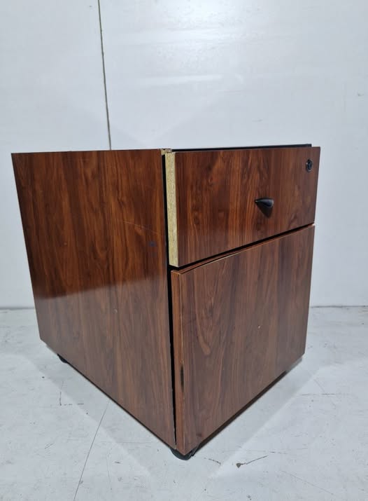 CAJONERA 2C (43X58X55) (NOGAL) (DEFECTUOSA)