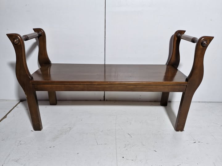 BANQUETA DORMITORIO (110X38X64) (NOGAL OSC)