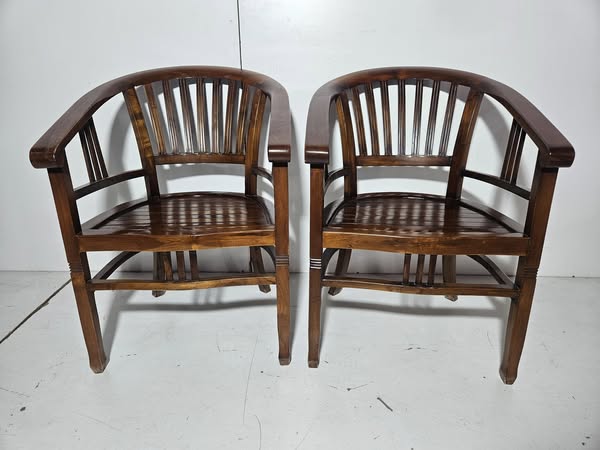 X2 SILLAS ESTILO COLONIAL (TEKA) (NOGAL)