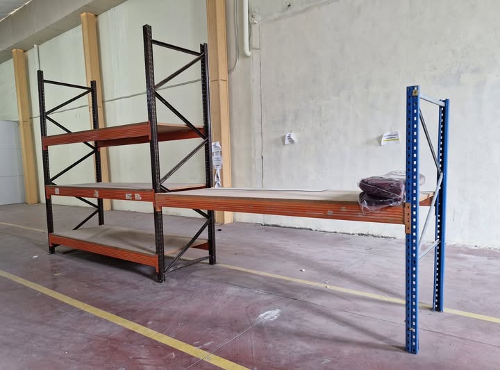 ESTANTERIA ALMACEN DOBLE (550CM LINEAL) (100CM FONDO X 300CM ALTO) (NARANJA/AZUL)