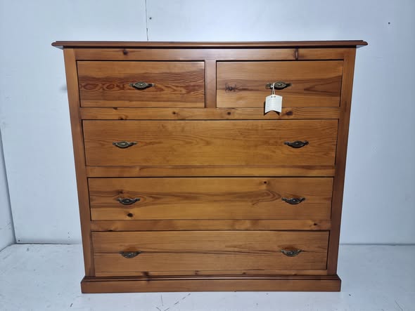 COMODA 5C (115X44X104) (AVELLANA)