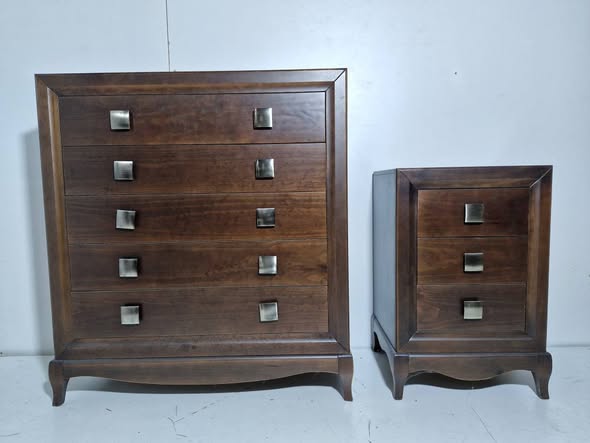 COMODA 5C (100X42X110) + MESITA 3C (50X42X80) (NOGAL OSC) (DORMITORIO) *NUEVO EXP*