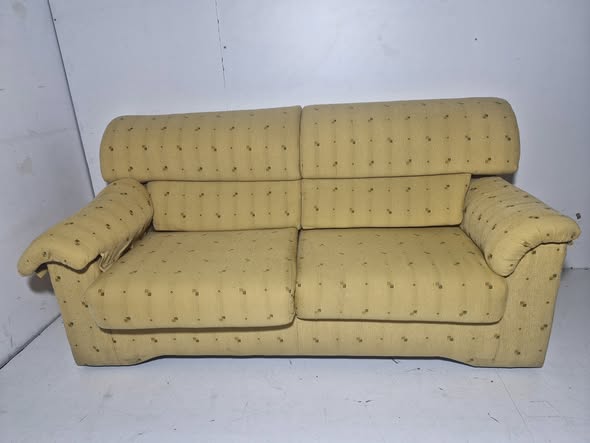 SOFA 3 PLAZAS (180X80X95) (TAPIZADO AMARILLO)