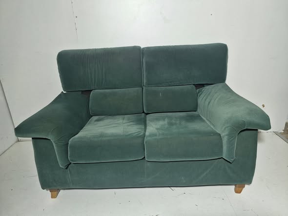 SOFA 2 PLAZAS (150X85X97) (TAPIZADO VERDE OSCURO)