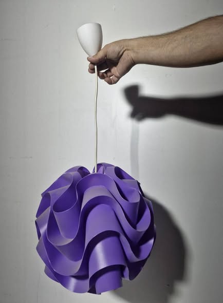 LAMPARA TECHO BOLA PVC (LILA)