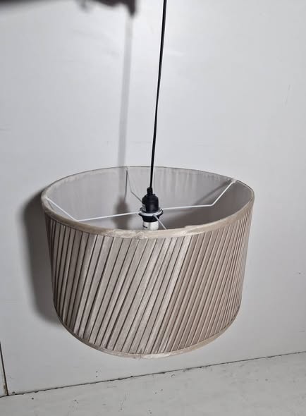 LAMPARA TECHO (TULIPA CILINDRO/ BEIG)