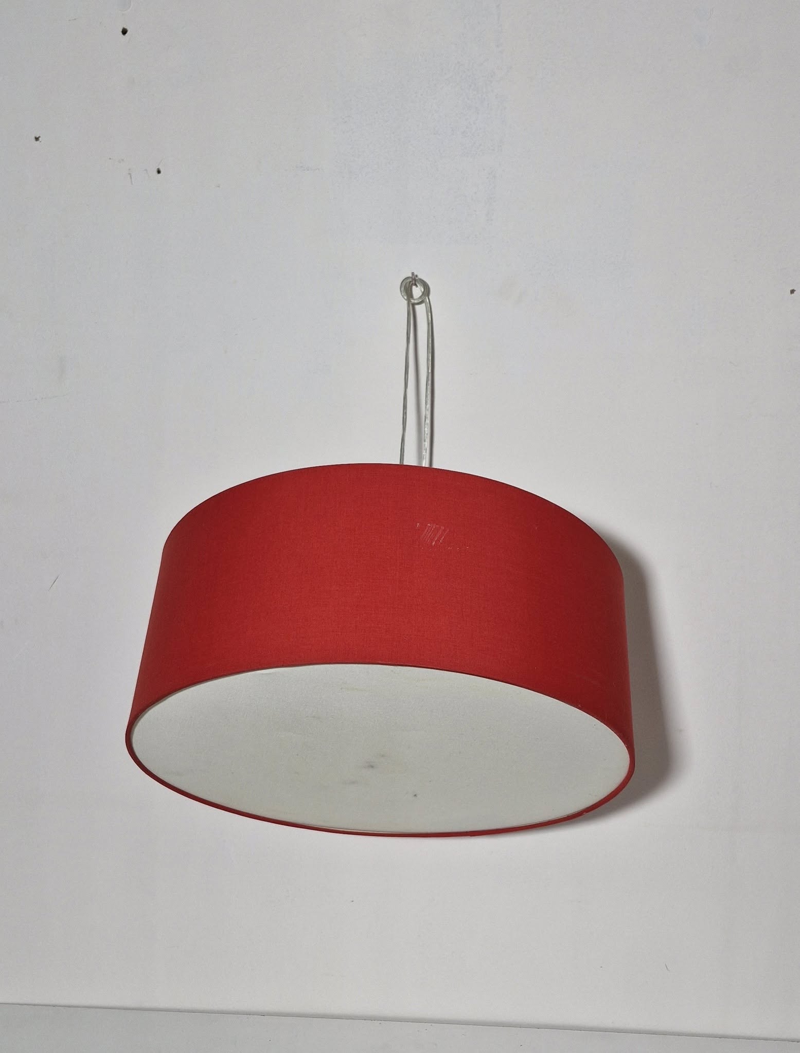 LAMPARA TECHO (PANTALLA ROJA)