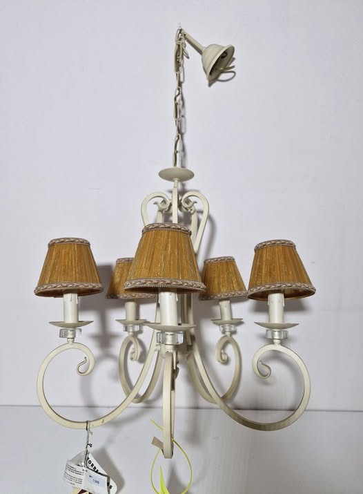 LAMPARA DE TECHO (FORJA BEIG / 5BRAZOS TULIPA NARANJA)