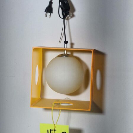 LAMPARA TECHO (CUBO NARANJA+BOLA)