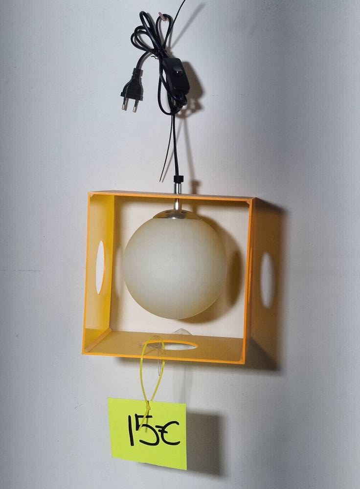 LAMPARA TECHO (CUBO NARANJA+BOLA)