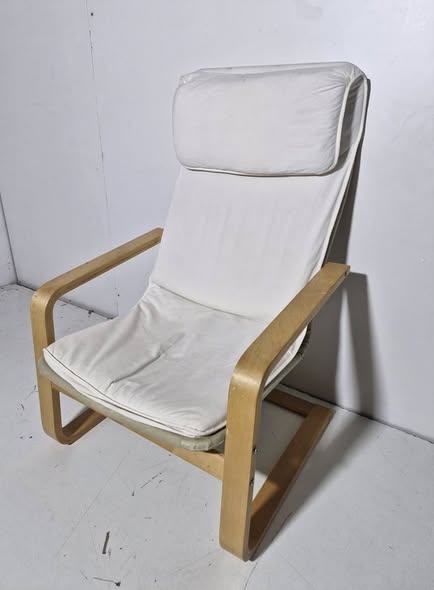 SILLON / BUTACA MOD: KNISA IKEA (BLANCO)