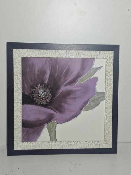 MARCO / CUADRO (92X92) (FILO NEGRO – FLOR VIOLETA)