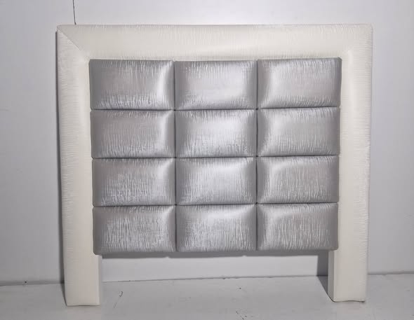 CABECERO TAPIZADO (135CM) (140CM X 135CM ALTO) (COLOR: BEIG Y PLATA) *NUEVO SALDOS*