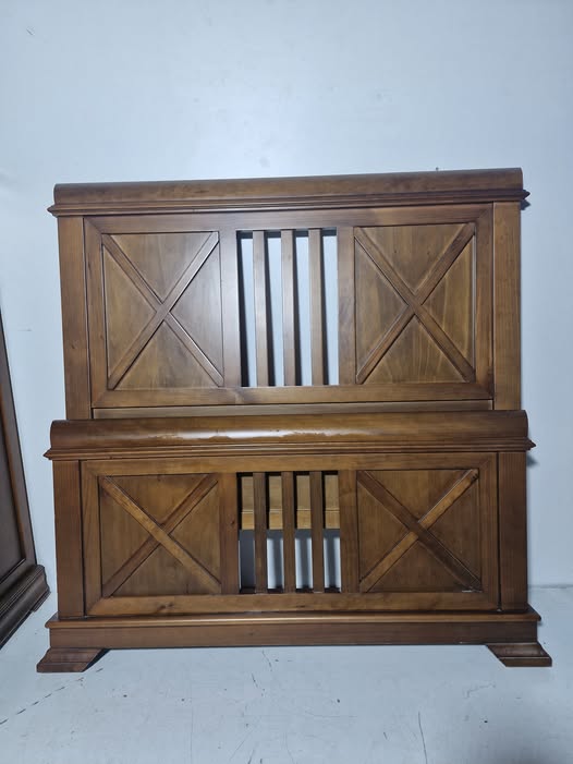 CAMA  105CM/ CABECERO + PIECERO + LARGEROS (MADERA-NOGAL)