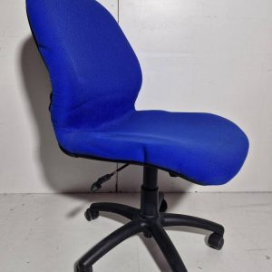 SILLA OFICINA (SIN BRAZO) (CON RUEDAS) (AZUL) EXP