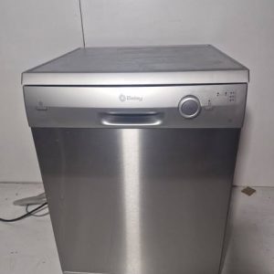 LAVAVAJILLAS M: BALAY MOD: 3US3031P (PLATA)