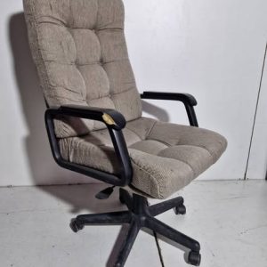 SILLA / SILLON OFICINA (RUEDAS) (TAPIZADO BEIG)