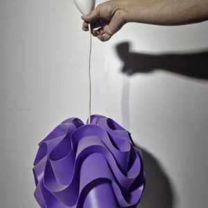 LAMPARA TECHO BOLA PVC (LILA)