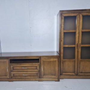 MUEBLE / MODULAR DE SALON (231CM) (BAJO TV  151X54X59+ VITRINA 80X40X150) (MIEL OSC)