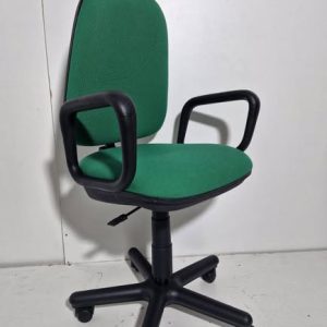 SILLA OFICINA / ESCRITORIO BRAZO (RUEDAS) (COLOR: VERDE) *SALDOS NUEVO*