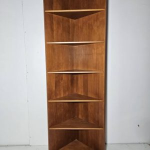 ESTANTERIA ESQUINERA / COLUMNA (80X50X236) (NOGAL)