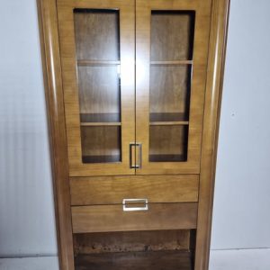 VITRINA 1H 2C 2P (101X42X200) (COLOR: AVELLANA) *SALDOS*